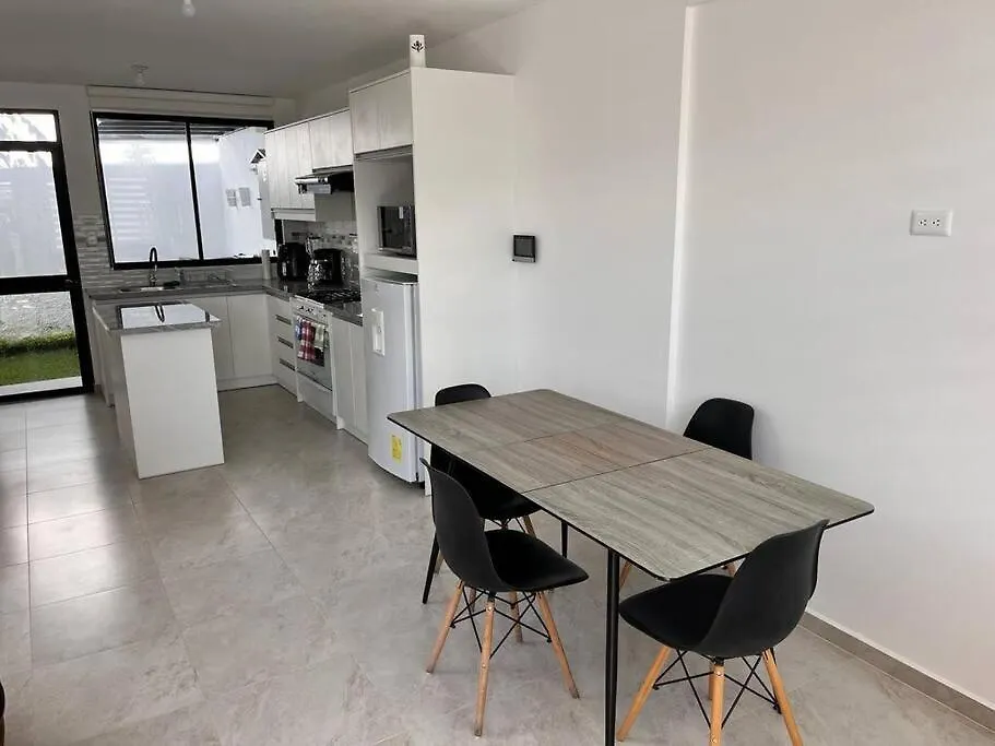 Vila Casa Excelente Quito 0*,
